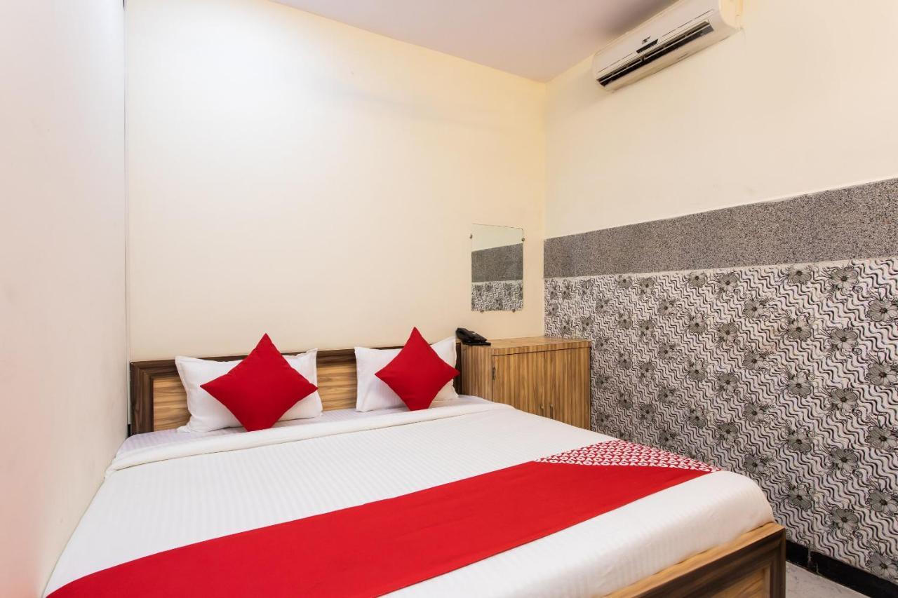 Oyo 24196 Hotel Shreenath Palace Ujjain Eksteriør billede