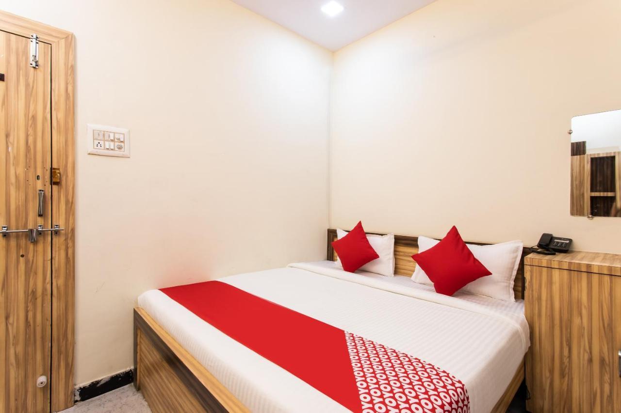 Oyo 24196 Hotel Shreenath Palace Ujjain Eksteriør billede
